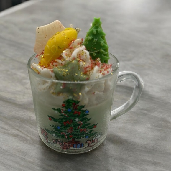 Candle Festive Christmas Tree Mug - Picture 2 of 4